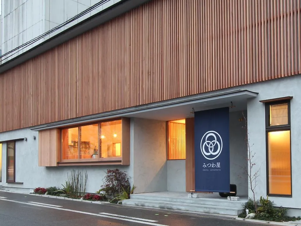 Hostel Mitsuwaya Osaka 0*,  Japan