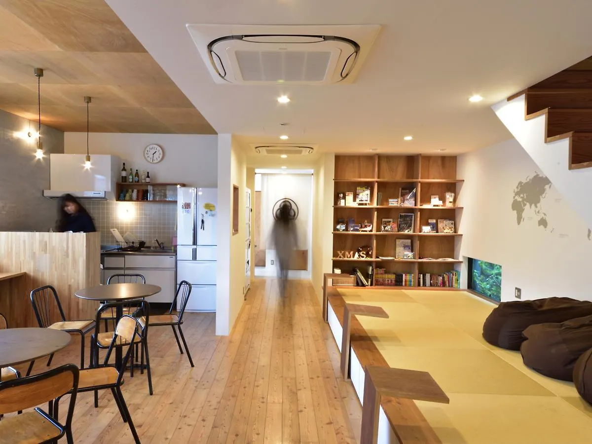 Hostel Mitsuwaya Osaka 0*,  Giappone